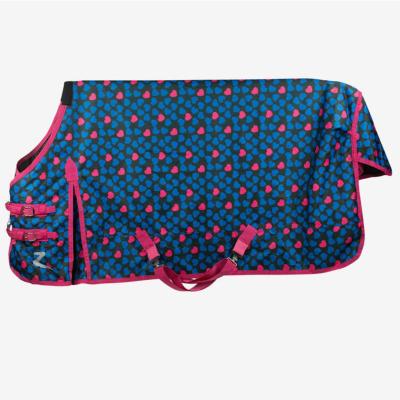 Couverture imperméable COEURS 150gr rose